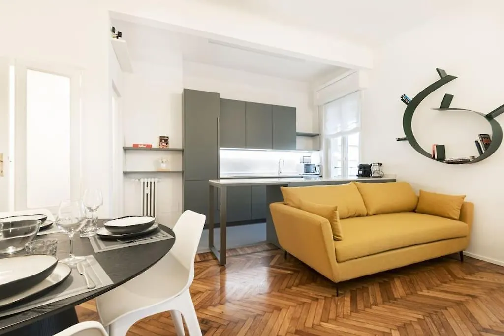 Easylife - Elegance And Design In Solari Area Apartment Milan Italy