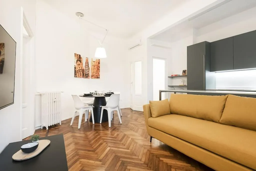 Easylife - Elegance And Design In Solari Area Apartment Milan