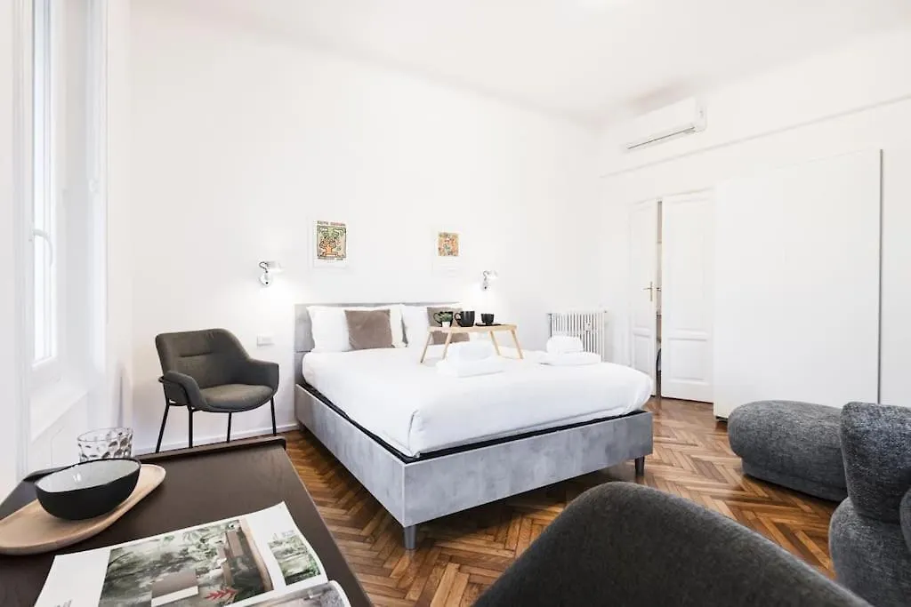 Easylife - Elegance And Design In Solari Area Apartment Milan 0*,  Italy